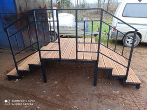 Крыльцо для частного дома, дачи