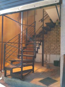 Лестница на двойном косоуре