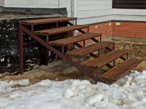 Крыльцо для частного дома, дачи