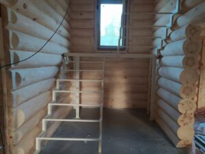 Лестница на двойном косоуре