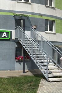 Входные группы для бизнес-центров, магазинов, предприятий, административных зданий, объектов питания