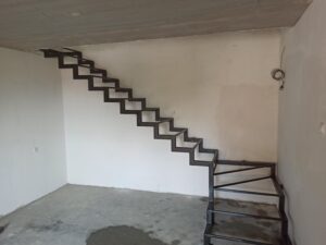 Лестница на двойном косоуре