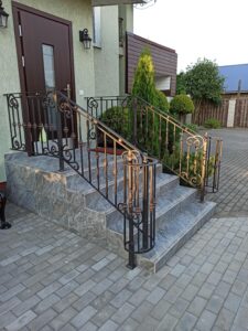 Ограждения лестниц в частном доме