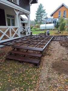 Крыльцо для частного дома, дачи