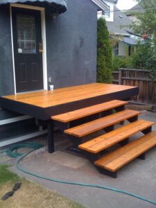 Крыльцо для частного дома, дачи