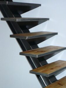 Лестницы на монокосоуре