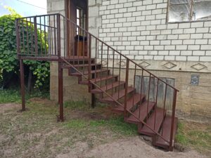 лестница +на металлическом каркасе цена