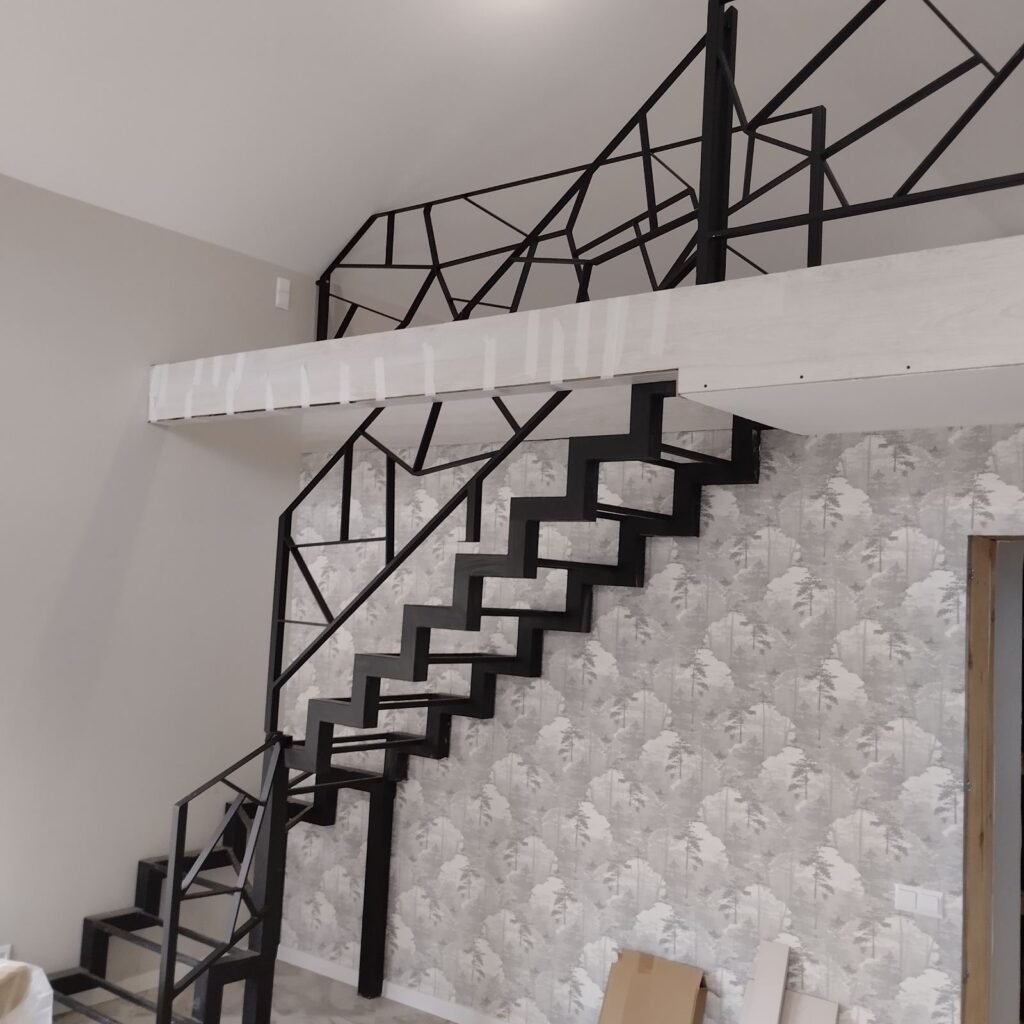 Лестница в загородном доме